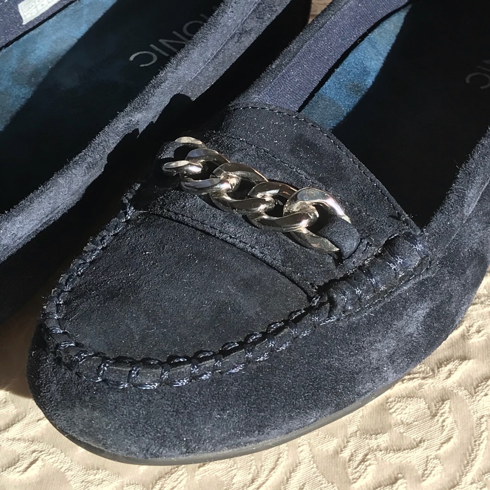 VIONIC Blue Suede Mocassins